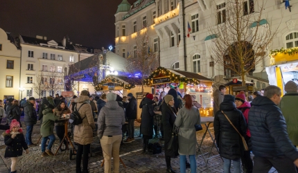 Vánoční Šumperk 2023 - koncerty u radnice