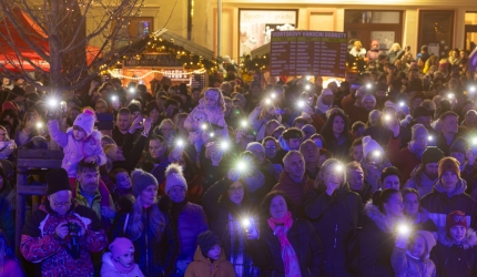 Vánoční Šumperk 2023 - koncerty u radnice